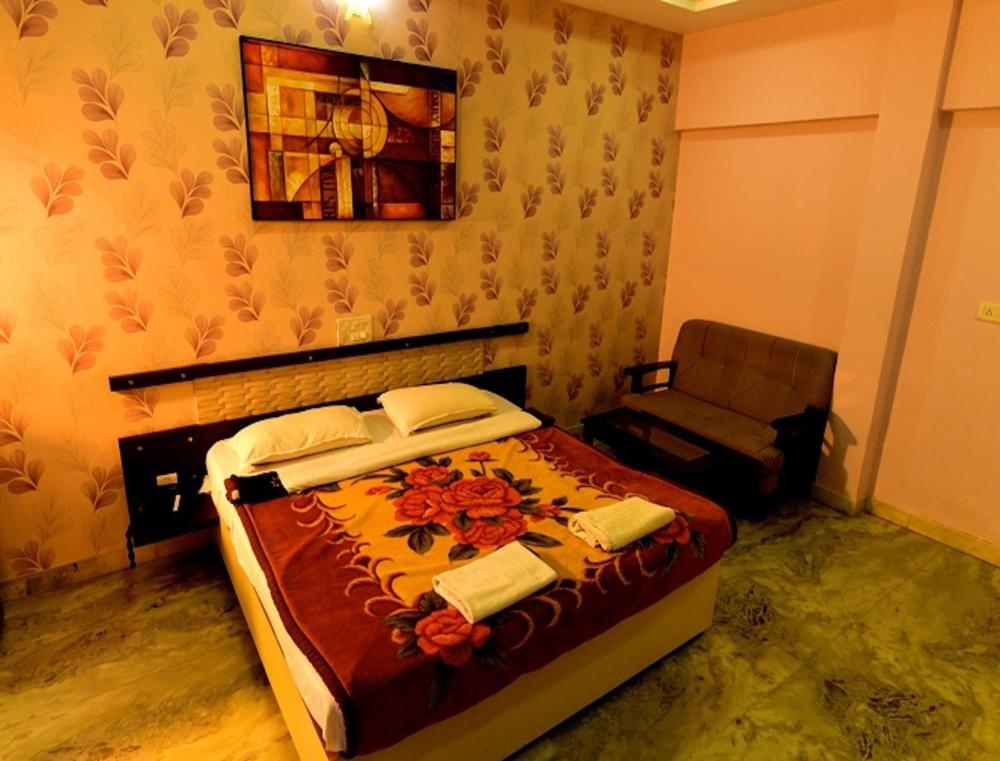 Room image 3